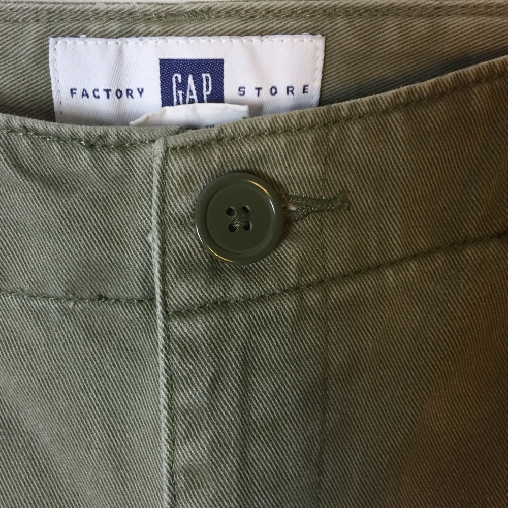 Gaps Green Utility Cargo Straight Jeans - Picture 3 of 4